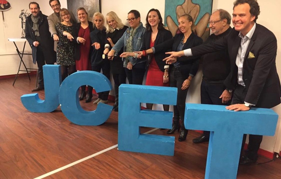 Etoile Bleue : Ouverture de la maison close par Maître ROUILLAC